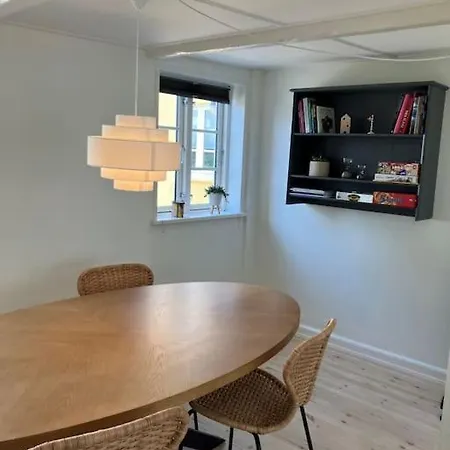 Charmerende Midt I Holiday home